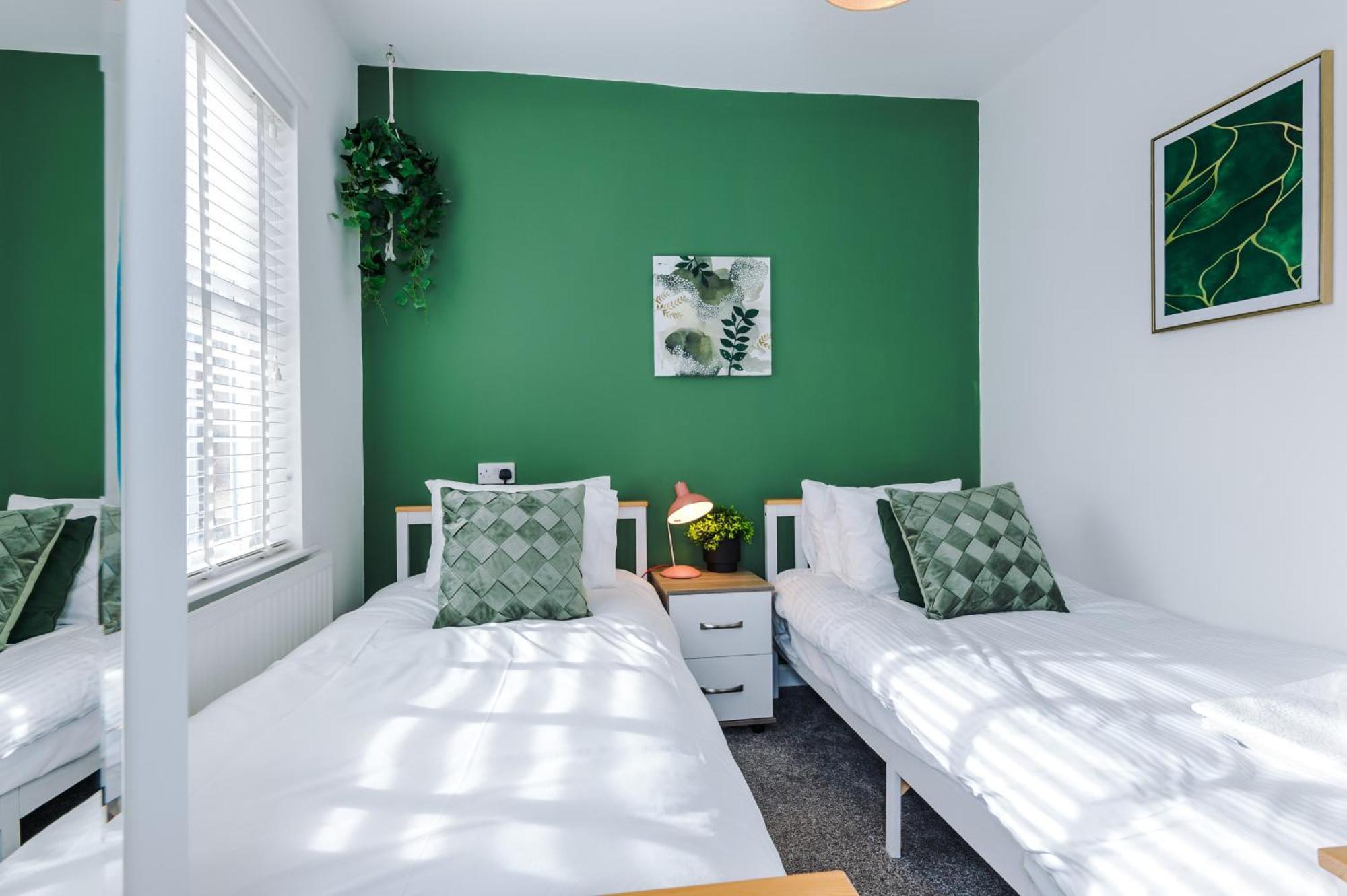 Large 7 Bedroom Town House In Chester City Centre Εξωτερικό φωτογραφία