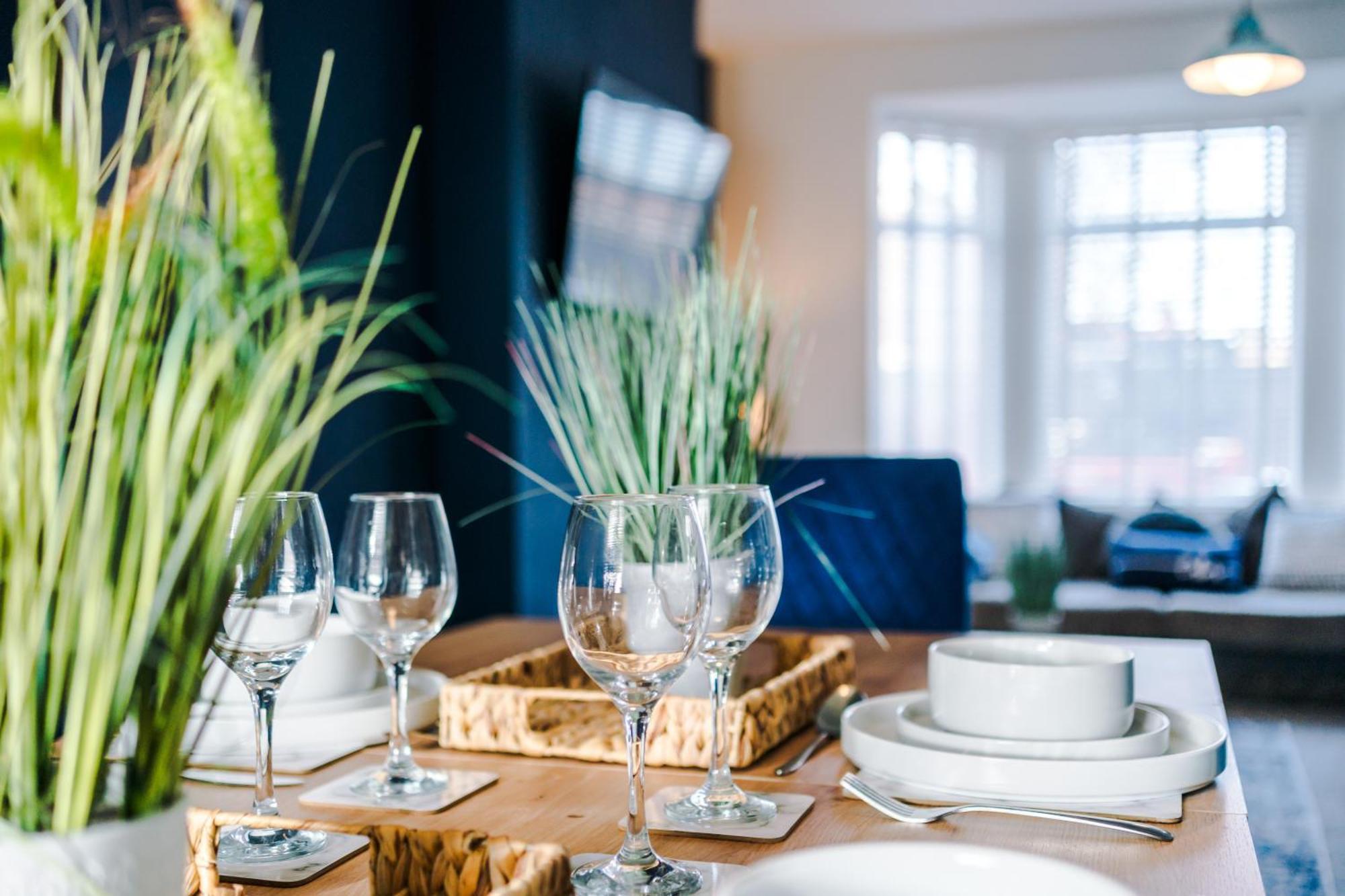 Large 7 Bedroom Town House In Chester City Centre Εξωτερικό φωτογραφία