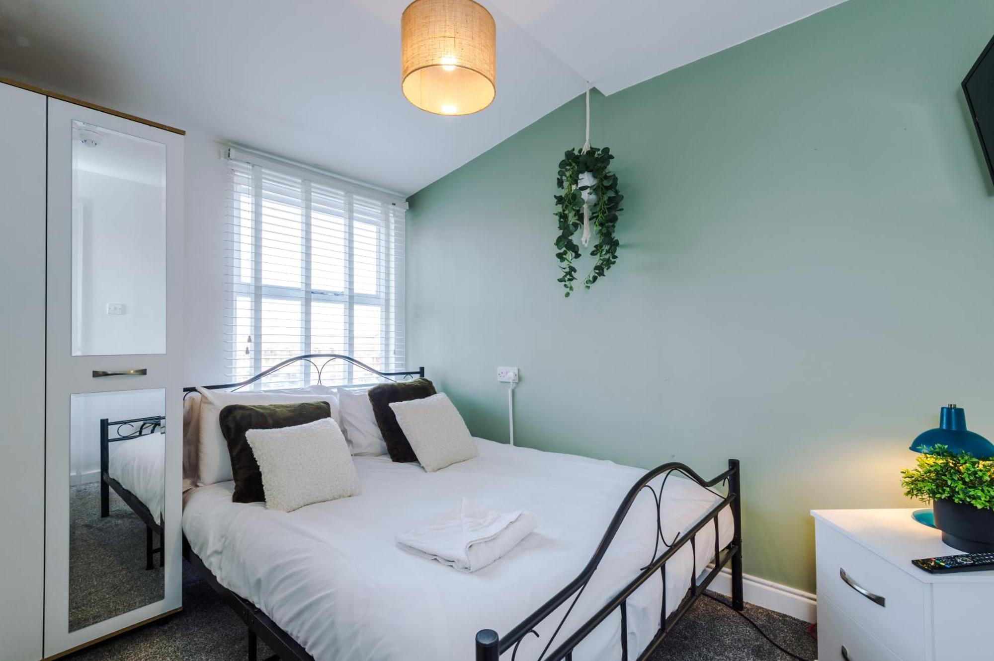 Large 7 Bedroom Town House In Chester City Centre Εξωτερικό φωτογραφία